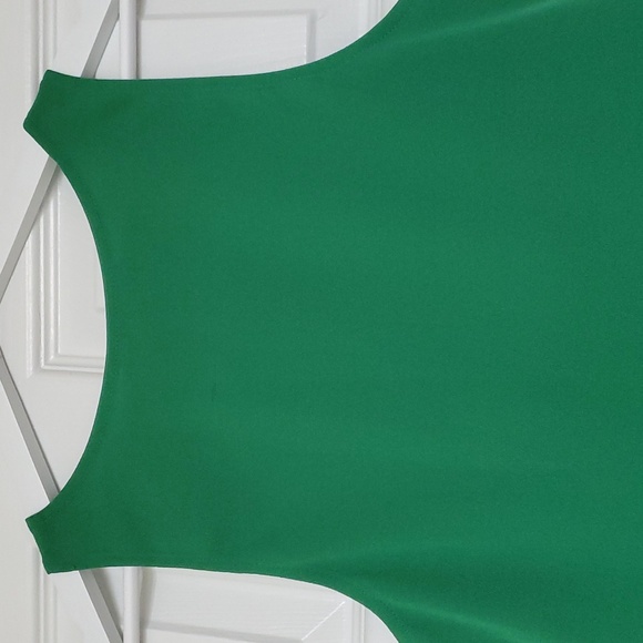 NWT Guess Green midi dress - Picture 4 of 5